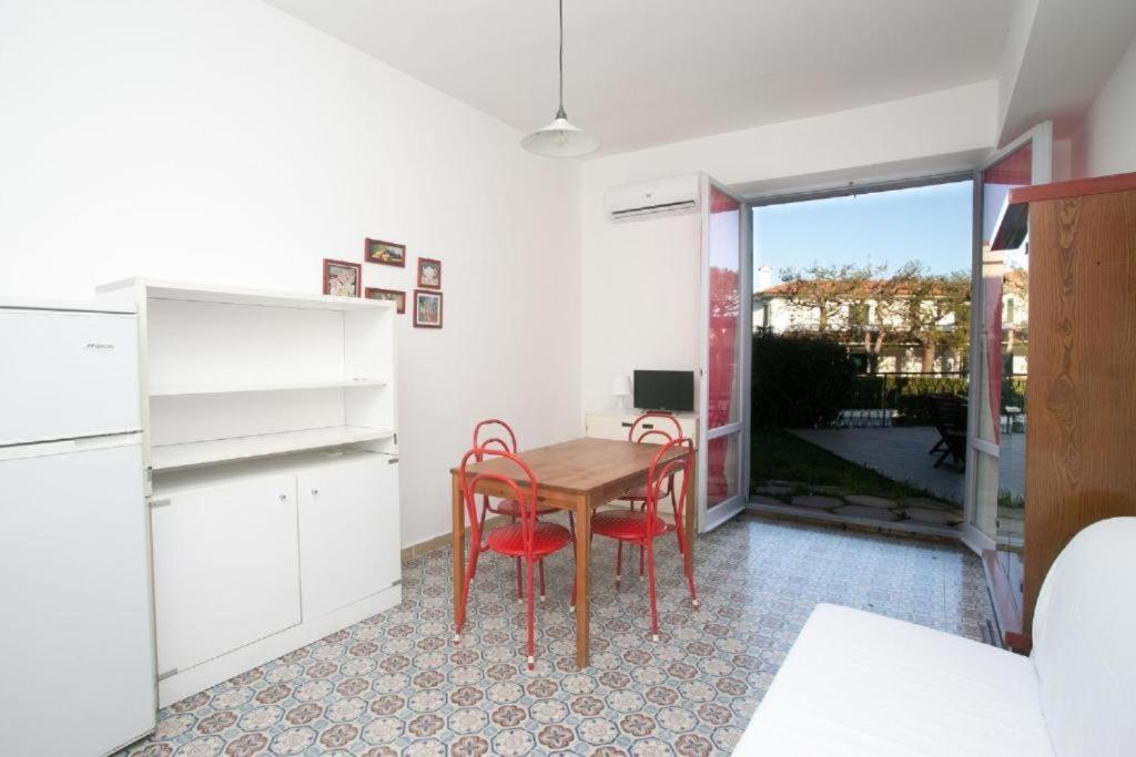 M084 - Marcelli, Trilocale Con Giardino A 100 M. Dal Mare Al Residence Mareverde المظهر الخارجي الصورة